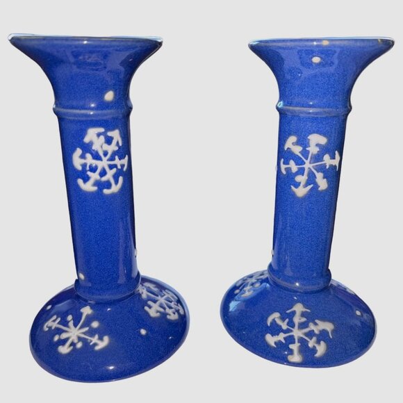 Vintage Set of 2 Blue Ceramic Candle Holders With Snowflake Design Holiday 6"x3" - Picture 2 of 9